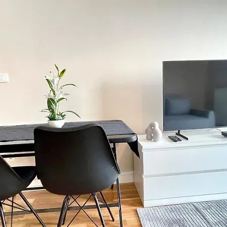 Diamond Urban Comfort Centre
